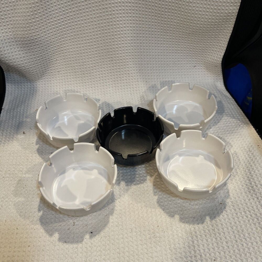 Lot Of 5 Vintage melamine ashtray  #263 Ges Line 4” White & Black Made In USA